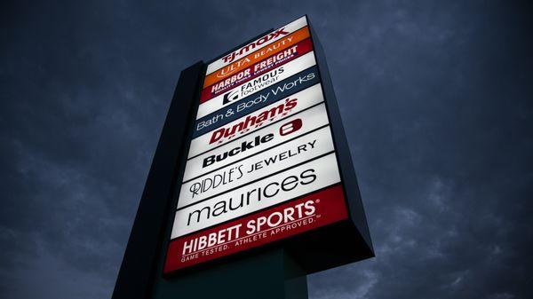 Hutchinson Mall sign completed by Luminous Neon. http://luminousneon.com/locations/hutchinson-sign-company/