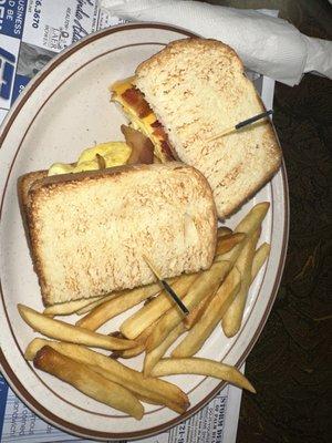 Hilary's Restaurant & Royal Deli