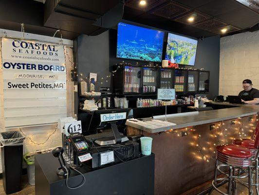 Counter service/bar (no liquor license yet)