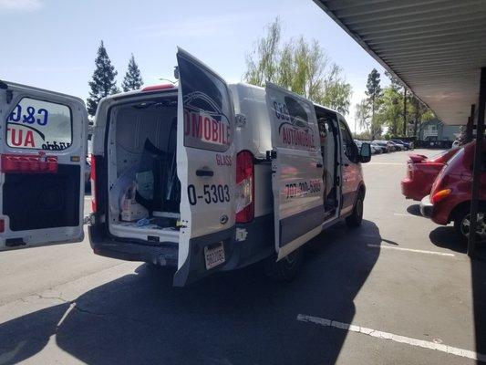 C & G Automobile Glass