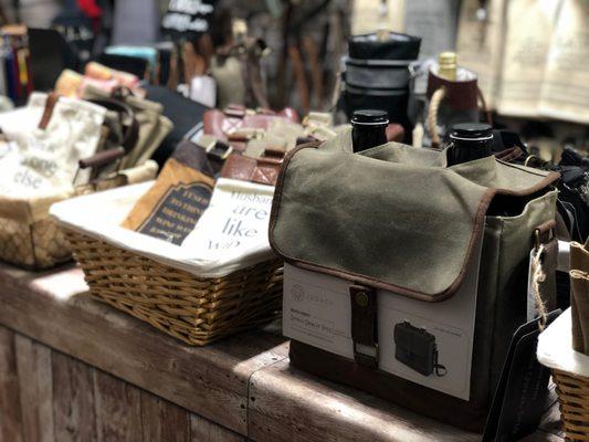 Growler and wine holders