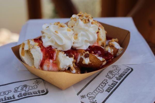 Sugar Lips Mini Donuts