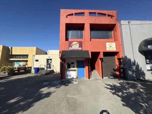 Location on the plaza in Sebastopol