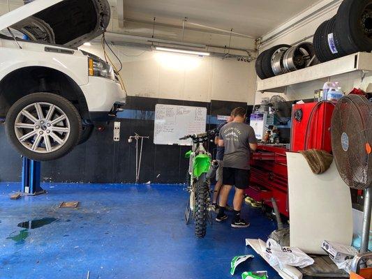 Gizmo’s Auto Repair