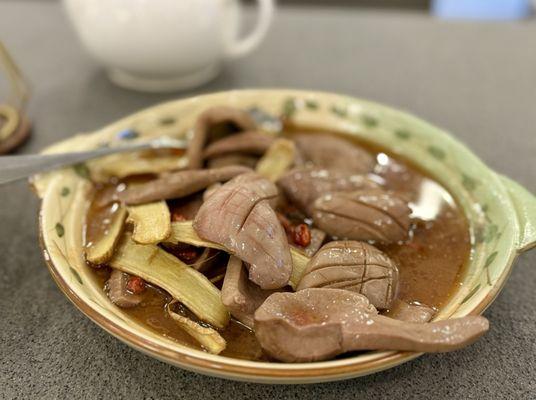 Pork liver with sesame oil