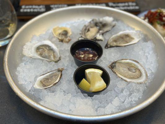 Mangata Wine & Raw Bar