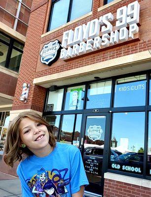 Floyd's 99 Barbershop