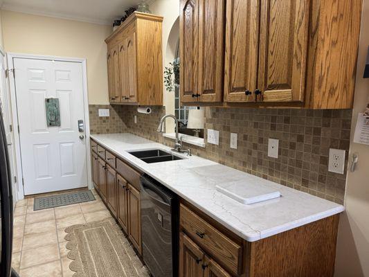 Kitchen countertops Calacatta Miraggio Cove Quartz