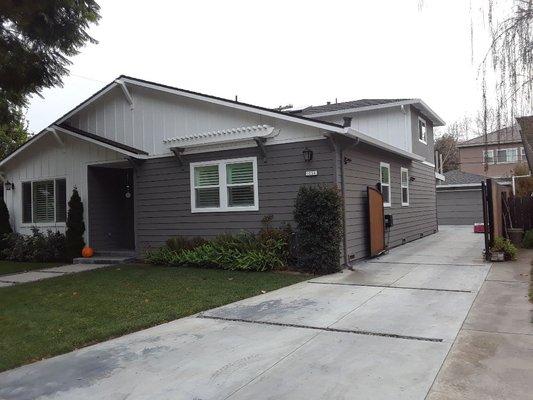 Dovetail gray and Gauntlet Gray with stock white Sherwin-Williams colors