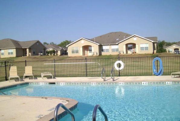 Highland Oaks Apartments
