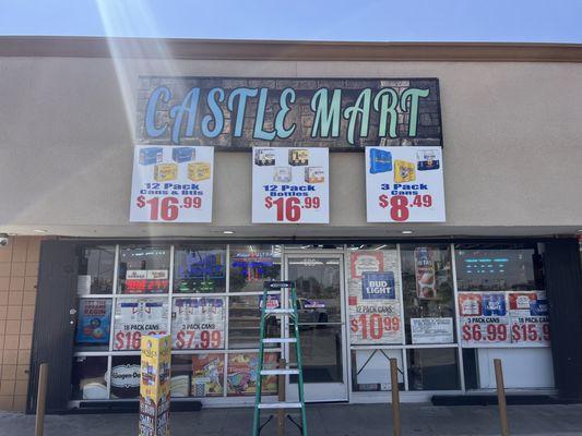Castle mart