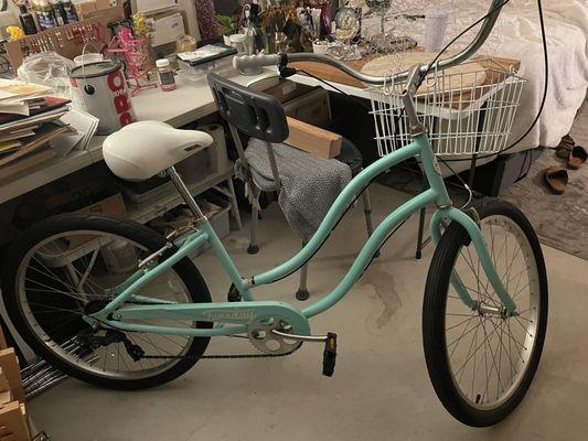 Neighborhood Bike shop