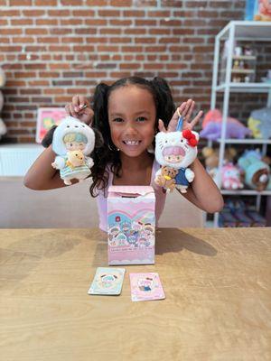 Zzton x Sanrio Blind Box