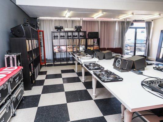 Red Sound in Bellflower. DJ Bootcamp