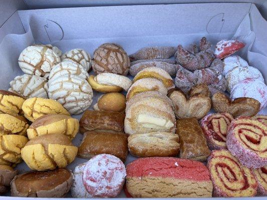 Assorted mini Mexican breads and cookies . Perfect size for kids , large events and celebrations !