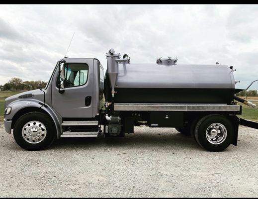 Septic tank pump truck