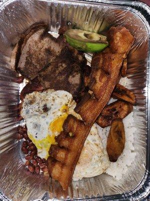 Bandeja Paisa. Yummy! Worth the money.