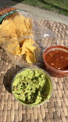 Guacamole, chipotle salsa , chips