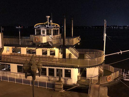 Midnight looks good on the Spirit.