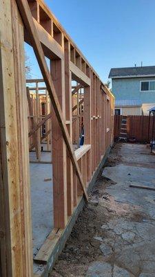 King Of The Hammer construction