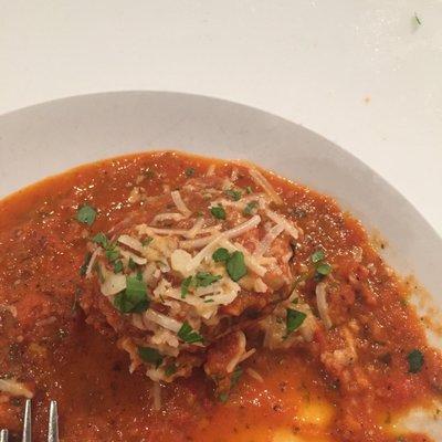 Meatballs with raisins and pine nuts inside