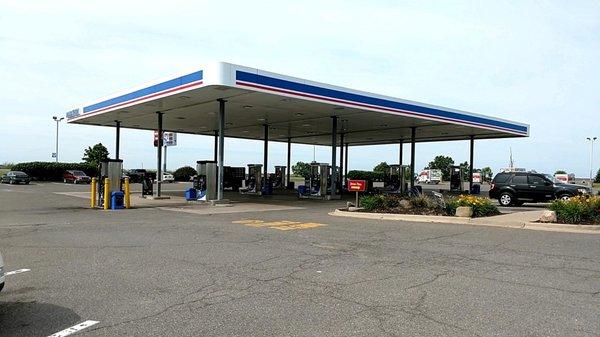 Outlet Oasis Marathon Gas Station