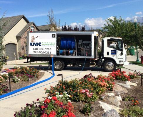 KMC Cleaners & Restoring Services