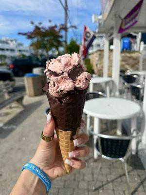 Amaretto Chocolate in chocolate dipped cone