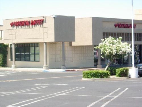 Yeah, there wasnt a lot of cars where we parked. GROSS FOOD THOUGH.