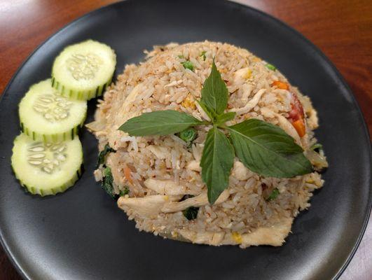 Basil Fried Rice w/ Chicken