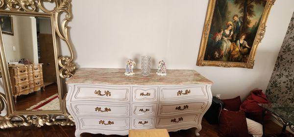 Alexanders Custom Cabinets and Furniture