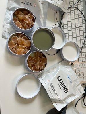 4 containers of Camino