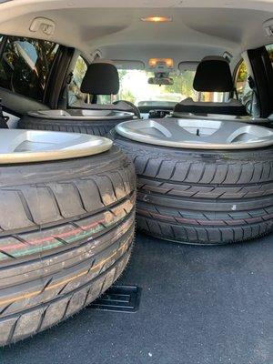 Stretched tire 215/35 on a 10 wide wheel