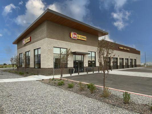 Les Schwab Tire Center