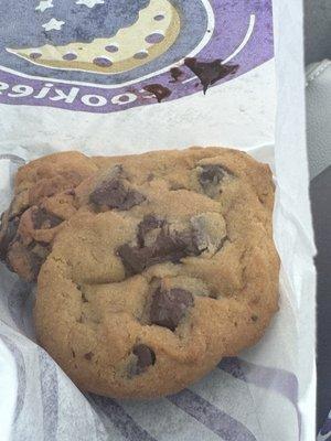 Insomnia Cookies