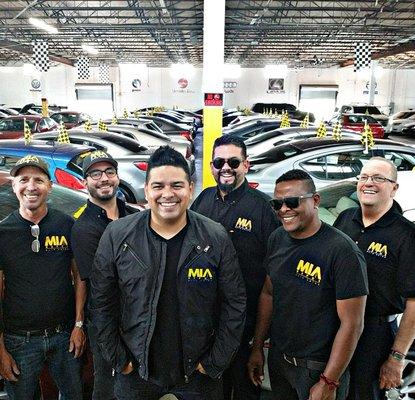 El russo, maluma de Hialeah, el maracucho, la camilada, ruben, y Helio