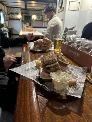 Slick's Restaurant & Tavern