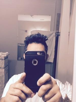 Noticed my hair cut are cut way too short on the right side. Worst hair cut i've every had. NOT a salon quality.