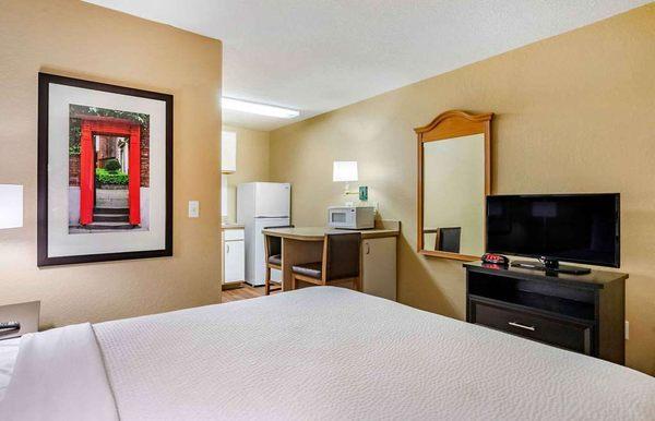 Extended Stay America-Select Suites-Tampa-North Airport