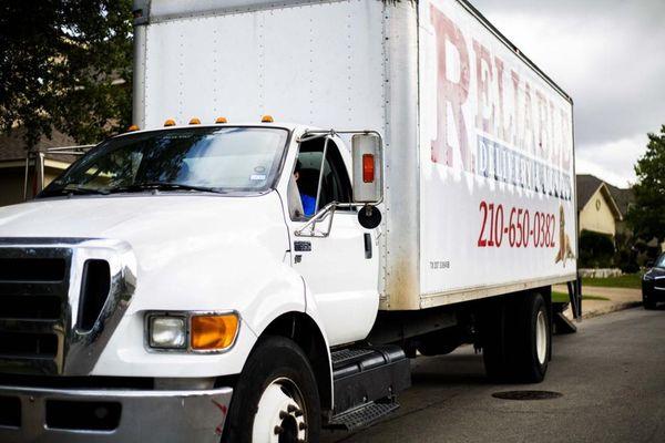 Reliable Delivery & Moving