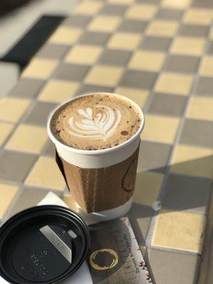 This is the honey Cinnamon coffee. It's great to sample by the fountain.