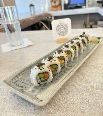 Alaskan salmon roll