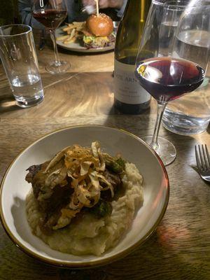Braised Short rib, burger in back and Kate Arnold Pinot Noir