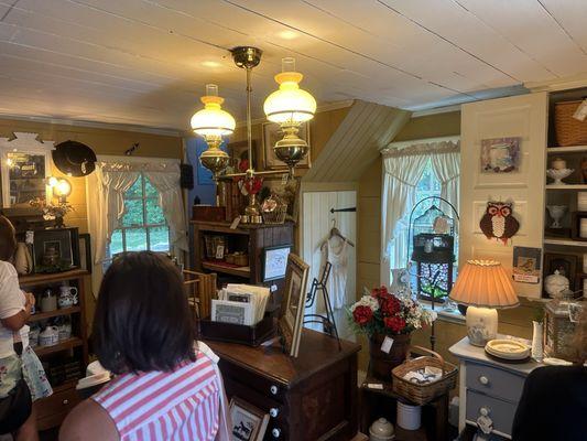 Swansdowne Antiques and Gifts