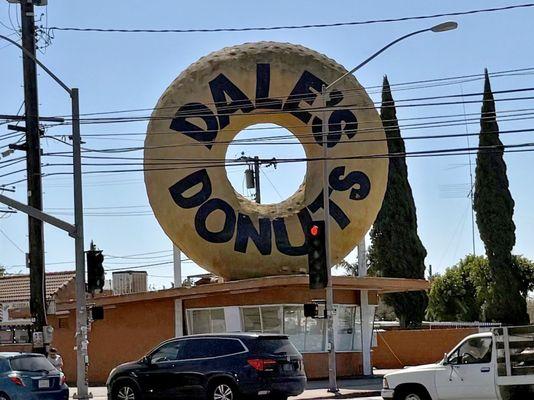 Dale's Donuts