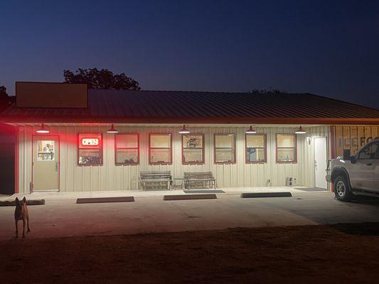 Mom & Pops Country Store