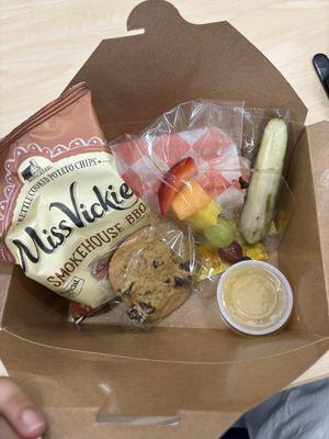 Farrah's Backyard Catering