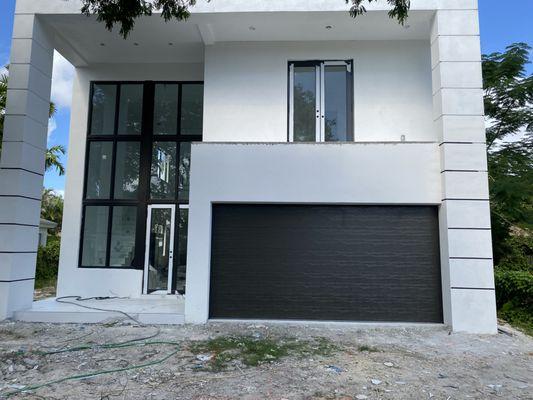 Farinas Garage Doors