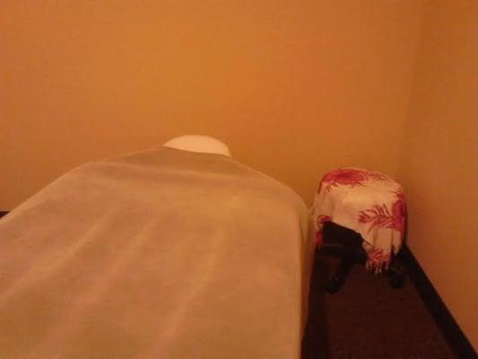 The massage table!