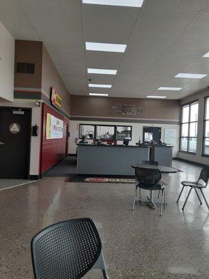 Les Schwab Tire Center